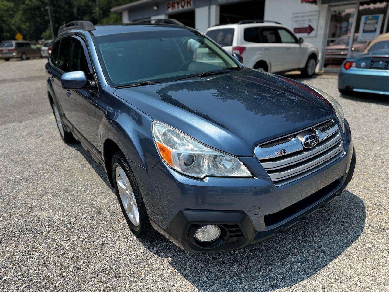 Subaru Outback 2.5i Premium 2013