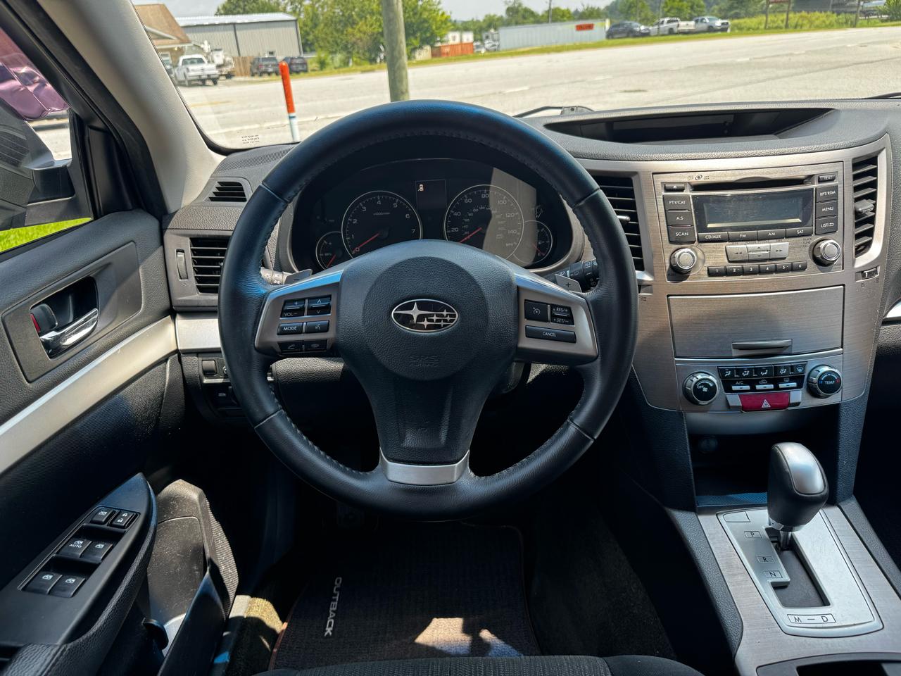 Subaru Outback 2.5i Premium 2013