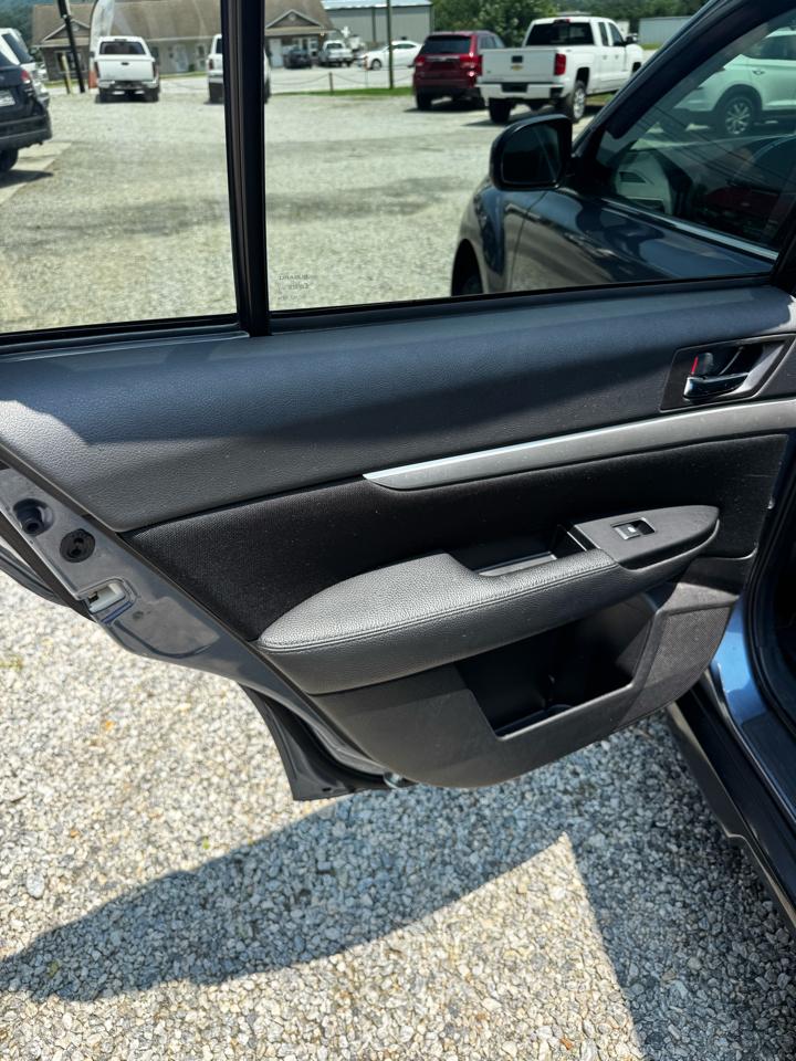 Subaru Outback 2.5i Premium 2013