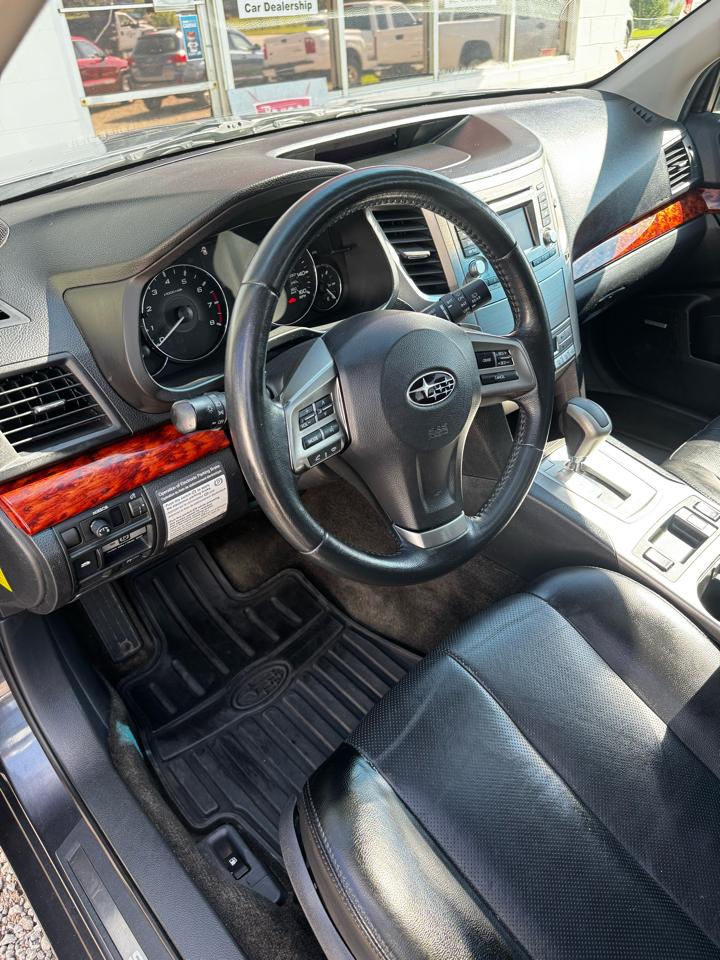 Subaru Outback 3.6R Limited 2012