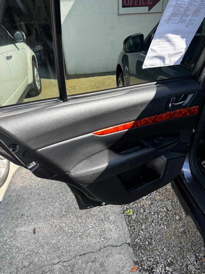 Subaru Outback 3.6R Limited 2012