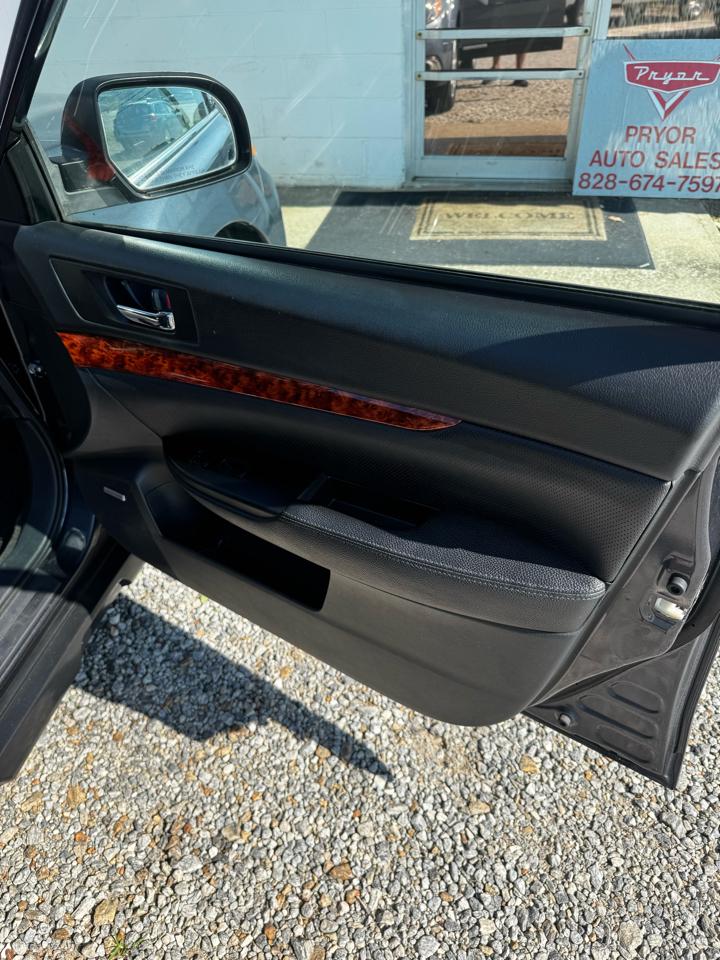 Subaru Outback 3.6R Limited 2012
