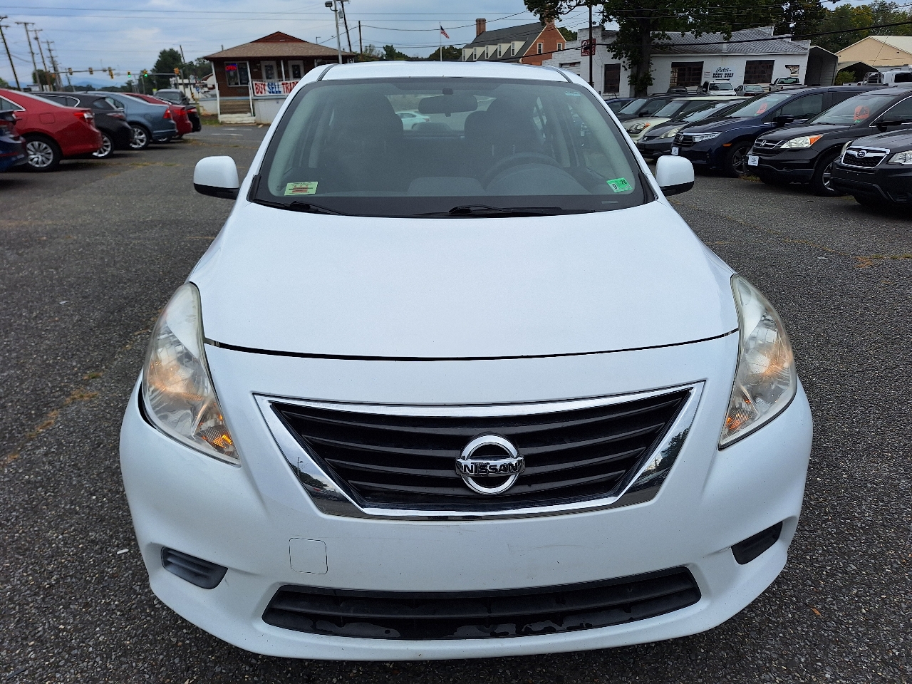 Nissan Versa 1.6 SV Sedan 2012 Nissan Versa 1.6 SV Sedan 2012