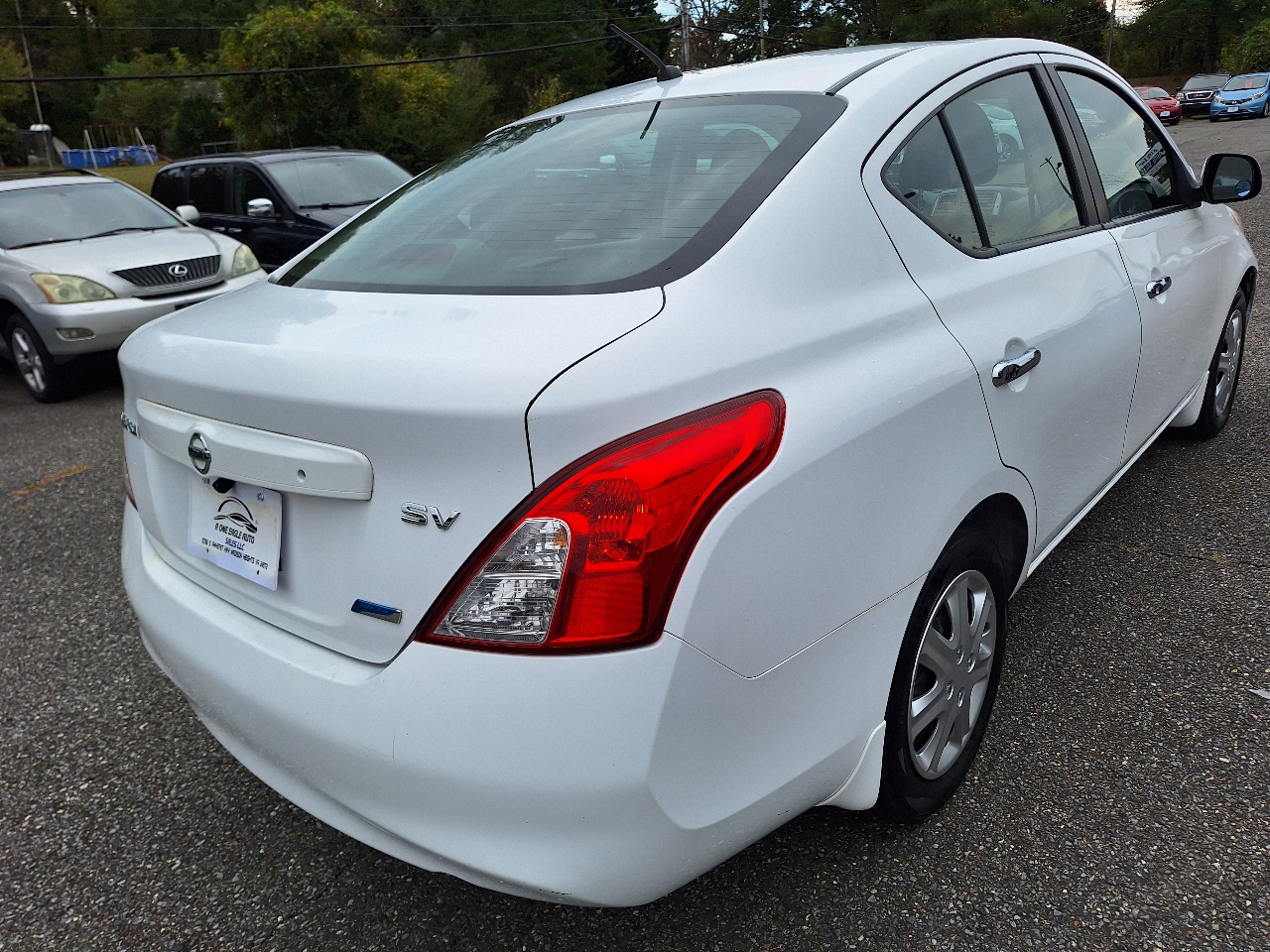Nissan Versa 1.6 SV Sedan 2012 Nissan Versa 1.6 SV Sedan 2012