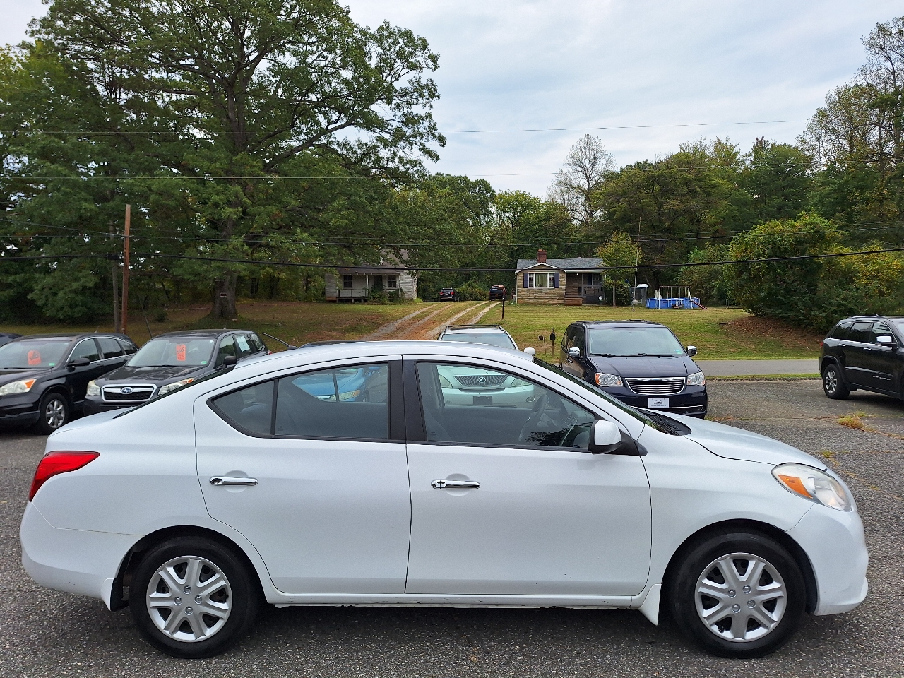 Nissan Versa 1.6 SV Sedan 2012 Nissan Versa 1.6 SV Sedan 2012