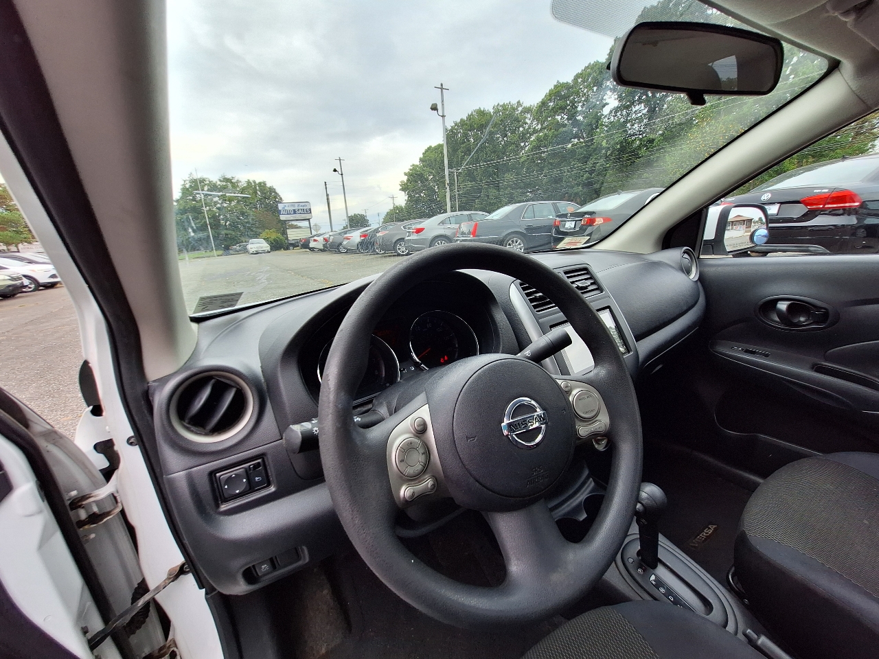 Nissan Versa 1.6 SV Sedan 2012 Nissan Versa 1.6 SV Sedan 2012