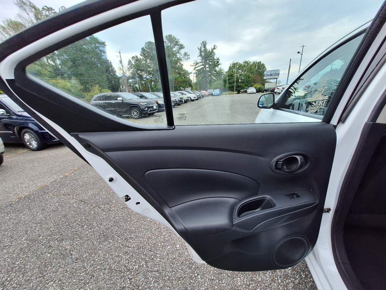 Nissan Versa 1.6 SV Sedan 2012 Nissan Versa 1.6 SV Sedan 2012