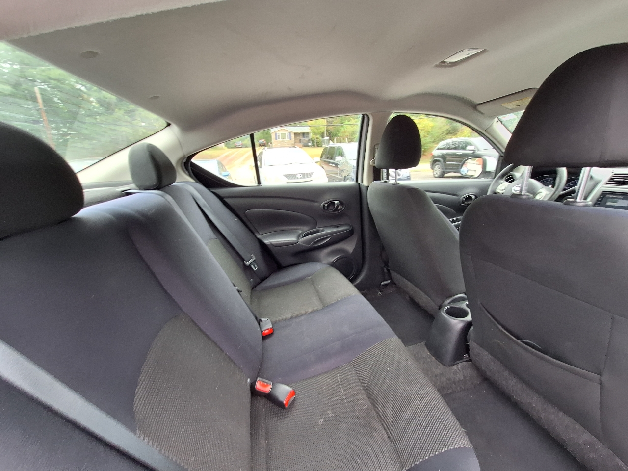 Nissan Versa 1.6 SV Sedan 2012 Nissan Versa 1.6 SV Sedan 2012