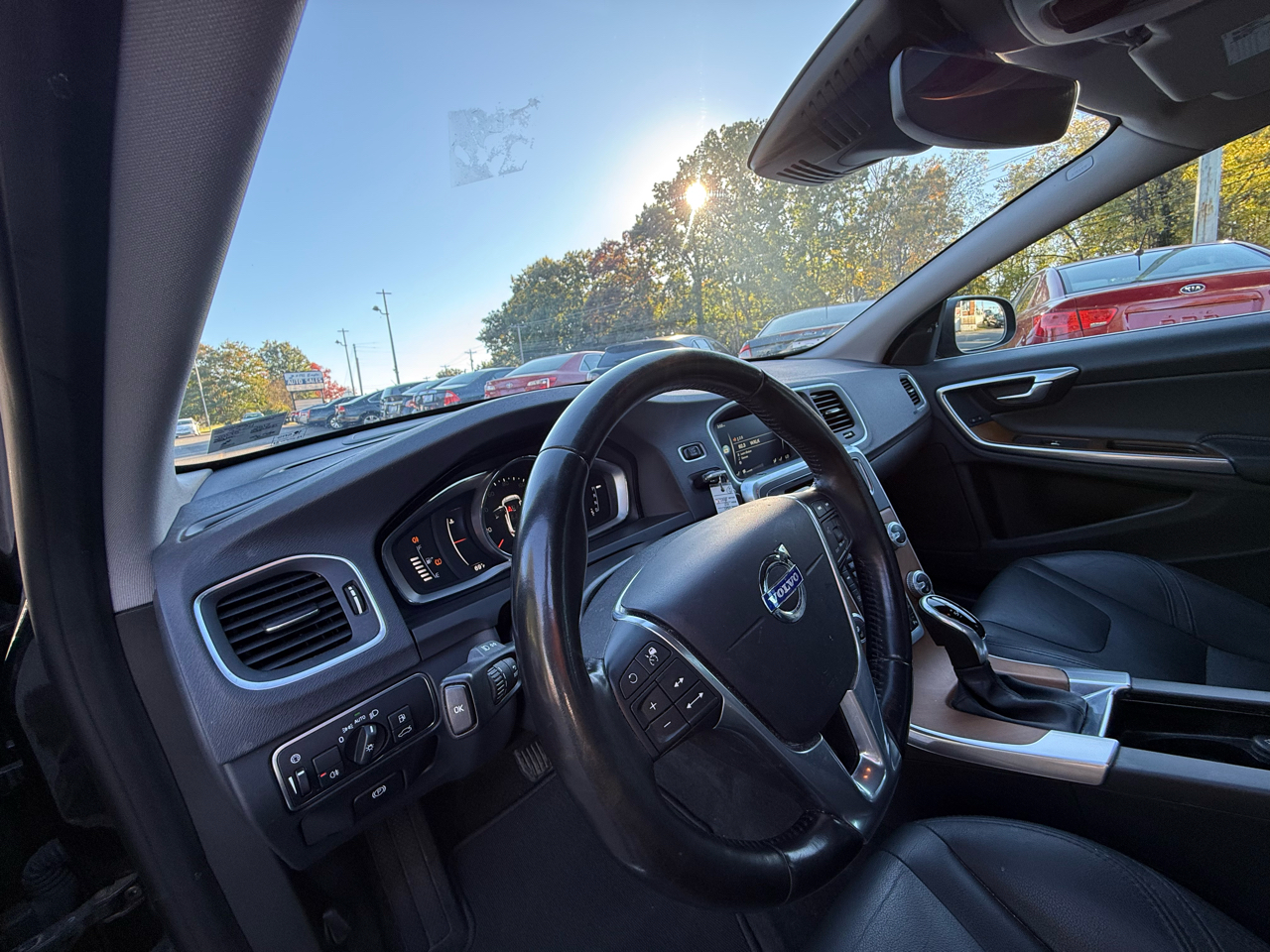 Volvo S60 T5 Inscription Platinum 2017 Volvo S60 T5 Inscription Platinum 2017