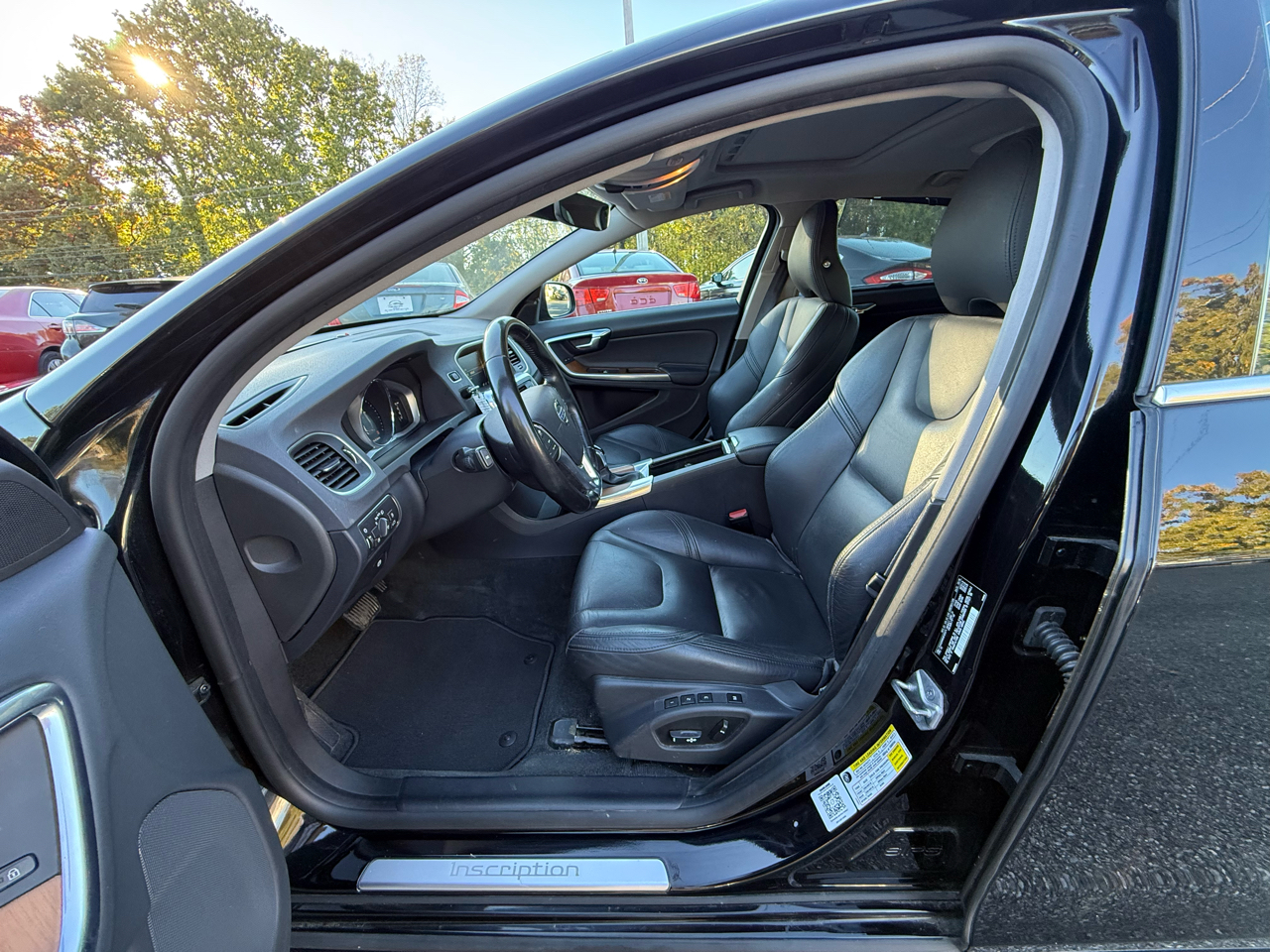 Volvo S60 T5 Inscription Platinum 2017 Volvo S60 T5 Inscription Platinum 2017