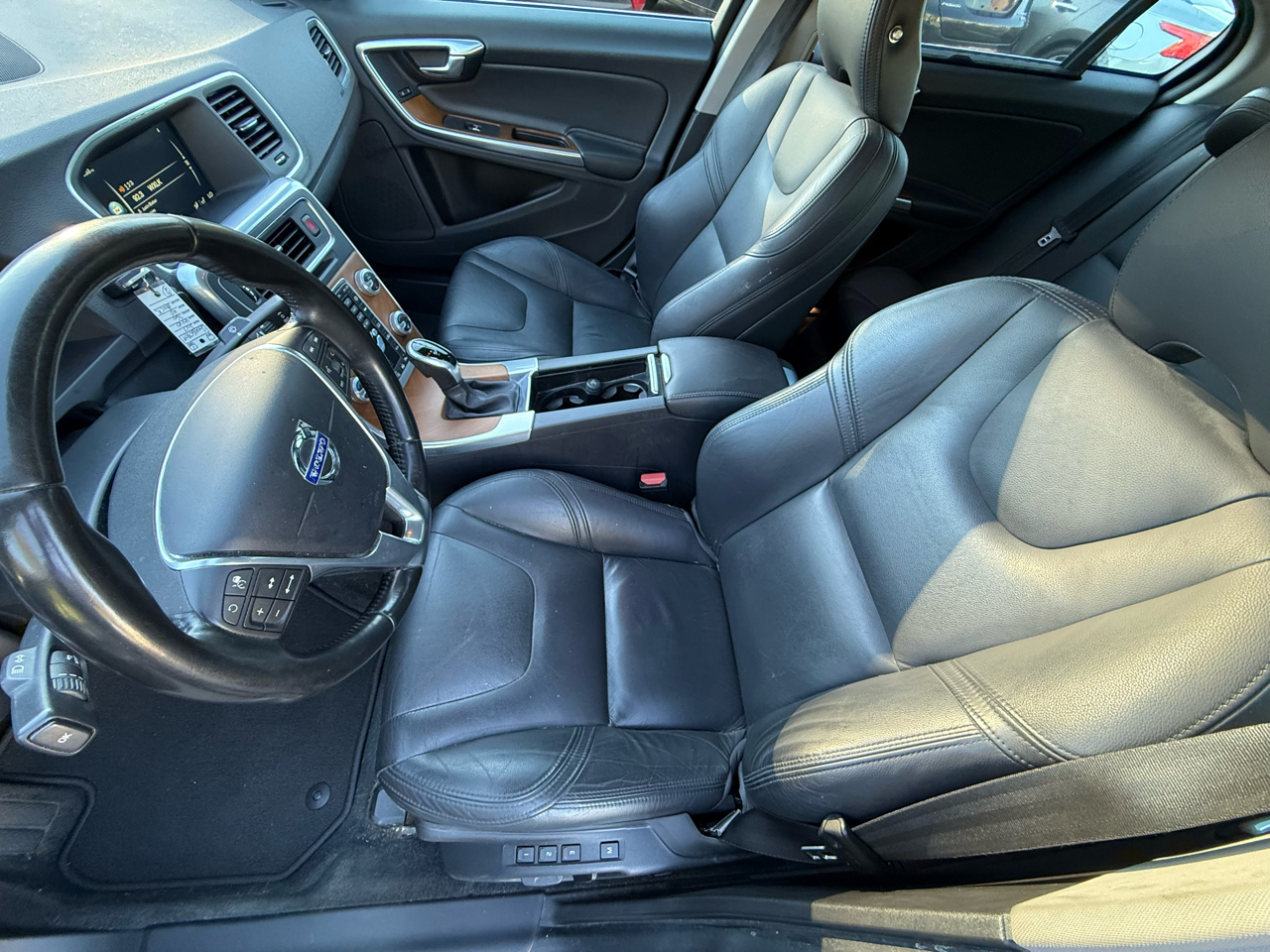 Volvo S60 T5 Inscription Platinum 2017 Volvo S60 T5 Inscription Platinum 2017