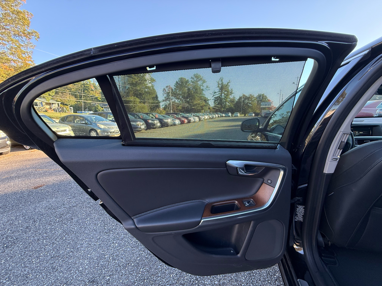 Volvo S60 T5 Inscription Platinum 2017 Volvo S60 T5 Inscription Platinum 2017