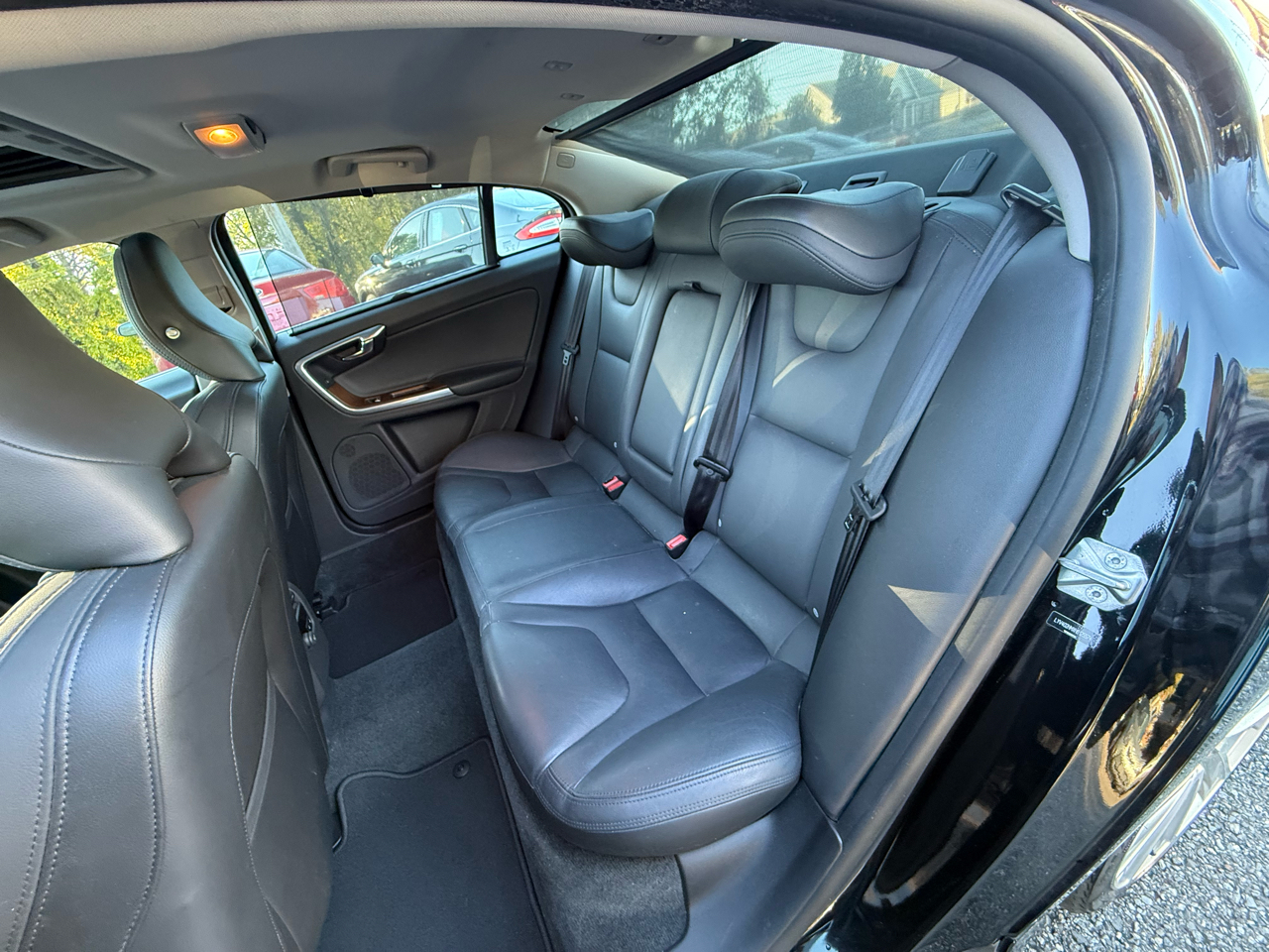 Volvo S60 T5 Inscription Platinum 2017 Volvo S60 T5 Inscription Platinum 2017