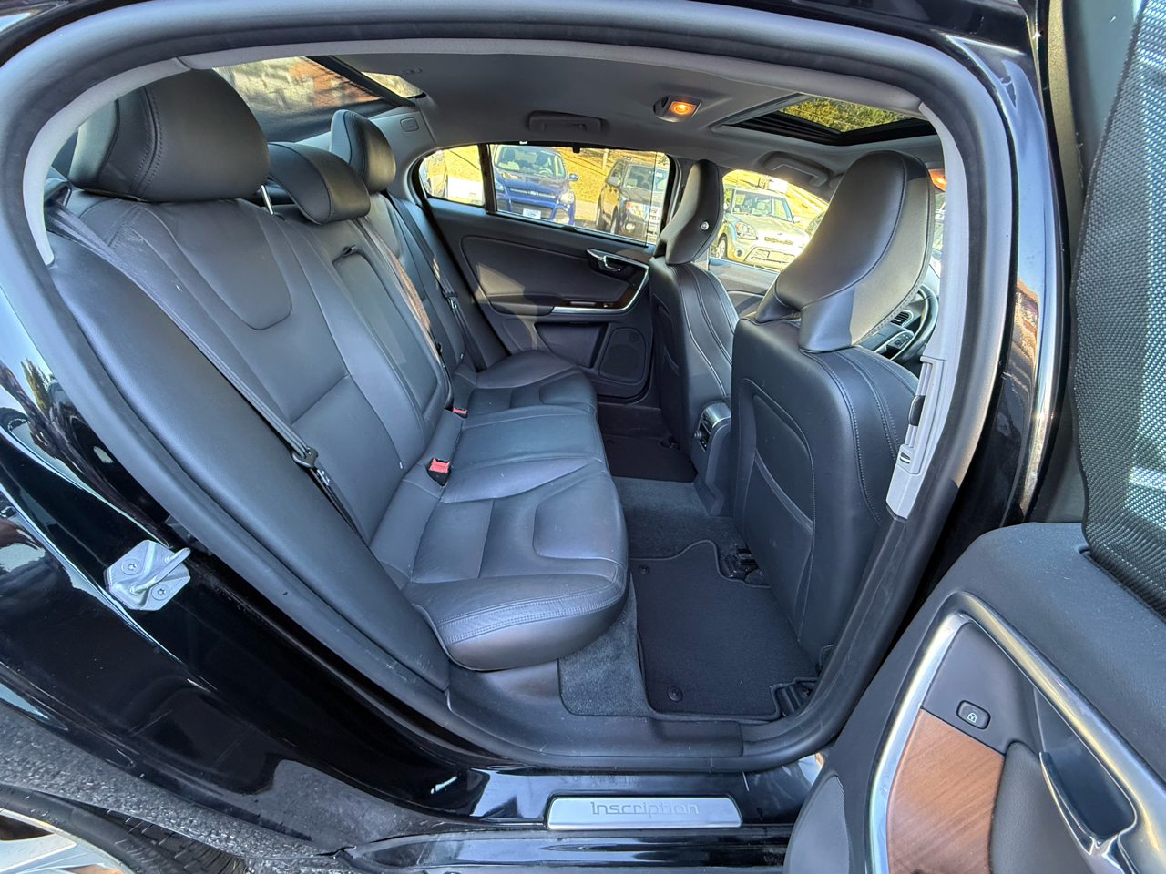 Volvo S60 T5 Inscription Platinum 2017 Volvo S60 T5 Inscription Platinum 2017