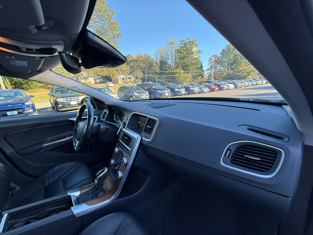 Volvo S60 T5 Inscription Platinum 2017 Volvo S60 T5 Inscription Platinum 2017