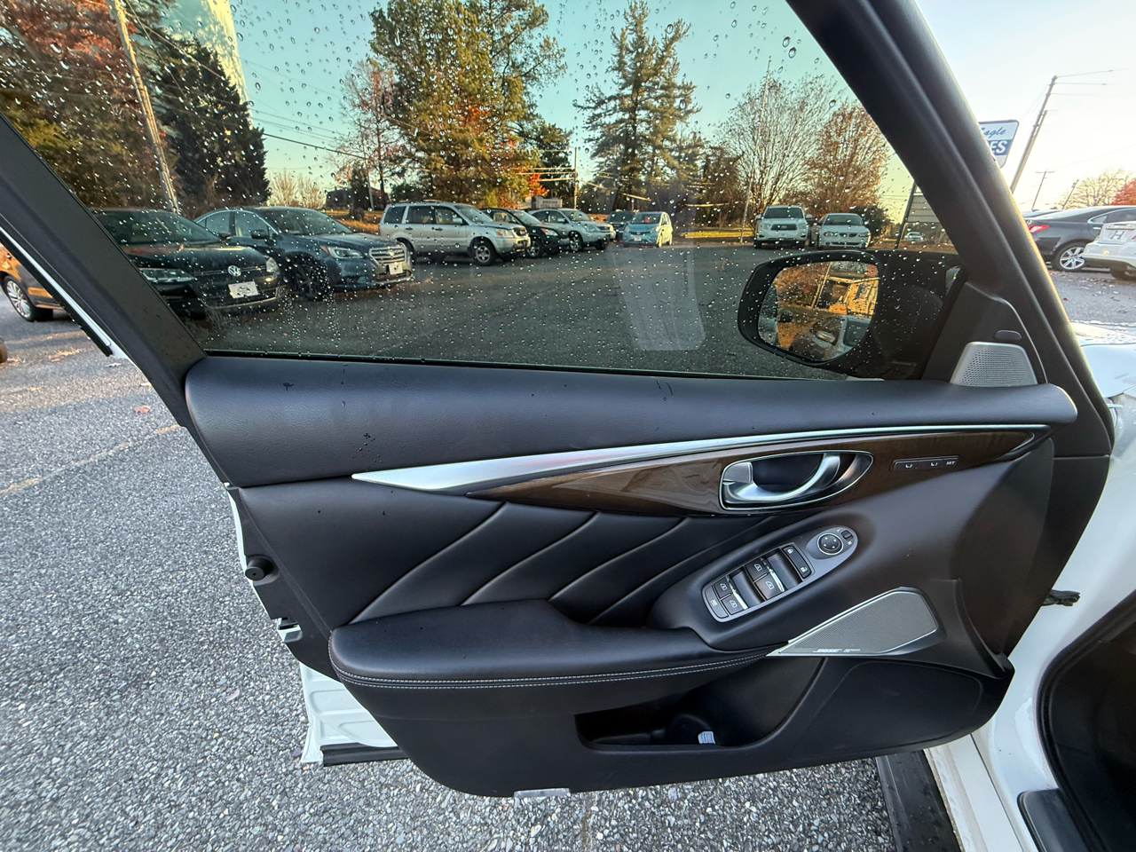 Infiniti Q50 4dr Sdn 3.0t Premium AWD 2017