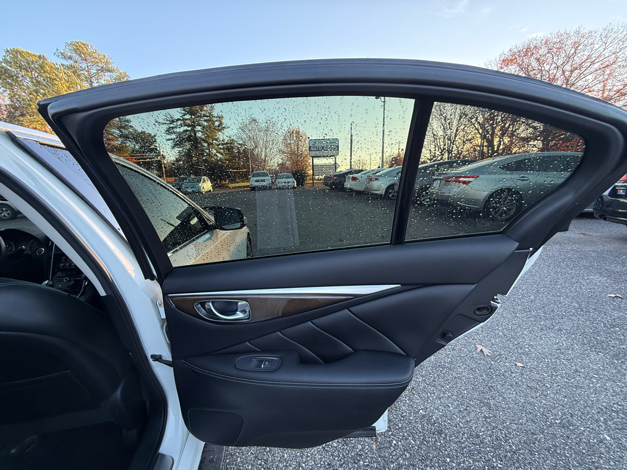 Infiniti Q50 4dr Sdn 3.0t Premium AWD 2017