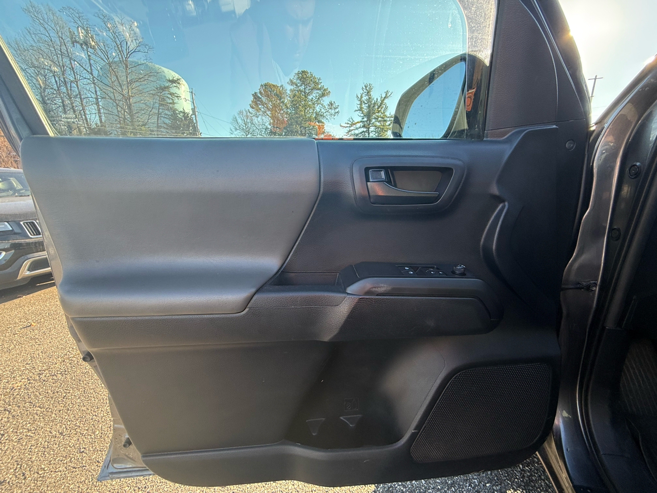 Toyota Tacoma SR5 Access Cab I4 6AT 4WD 2019