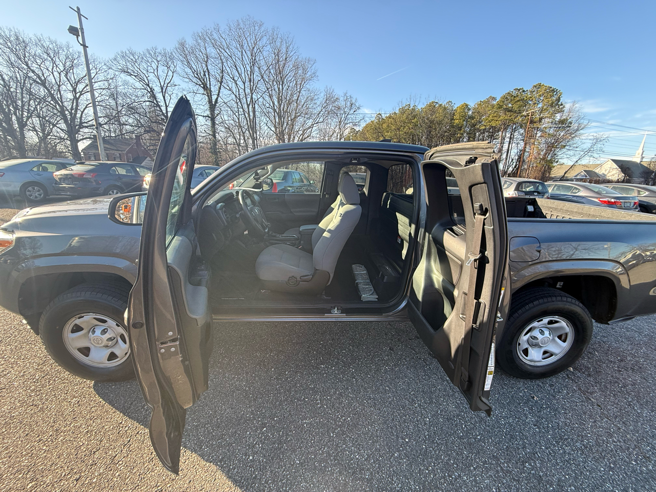 Toyota Tacoma SR5 Access Cab I4 6AT 4WD 2019