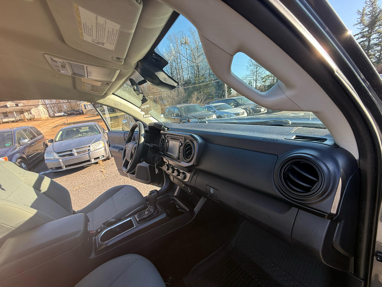 Toyota Tacoma SR5 Access Cab I4 6AT 4WD 2019