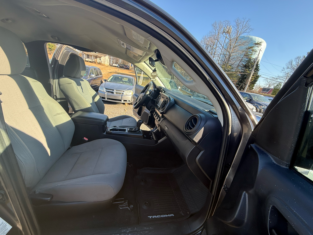 Toyota Tacoma SR5 Access Cab I4 6AT 4WD 2019