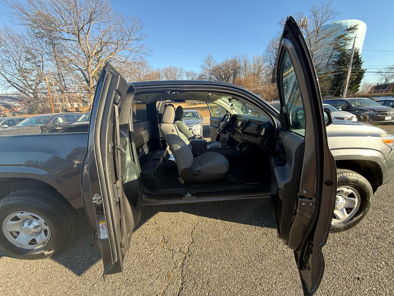 Toyota Tacoma SR5 Access Cab I4 6AT 4WD 2019