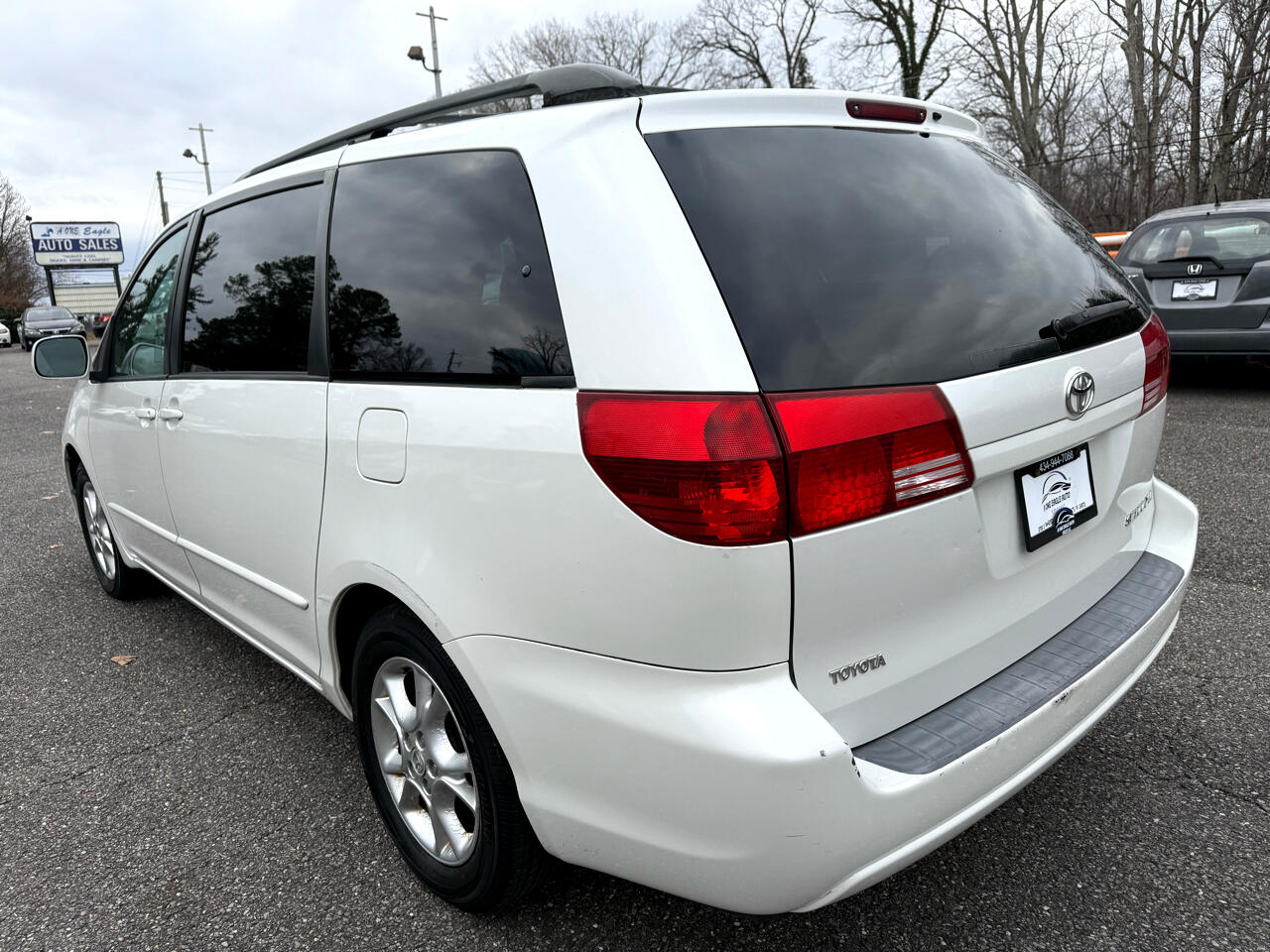Toyota Sienna XLE 2005