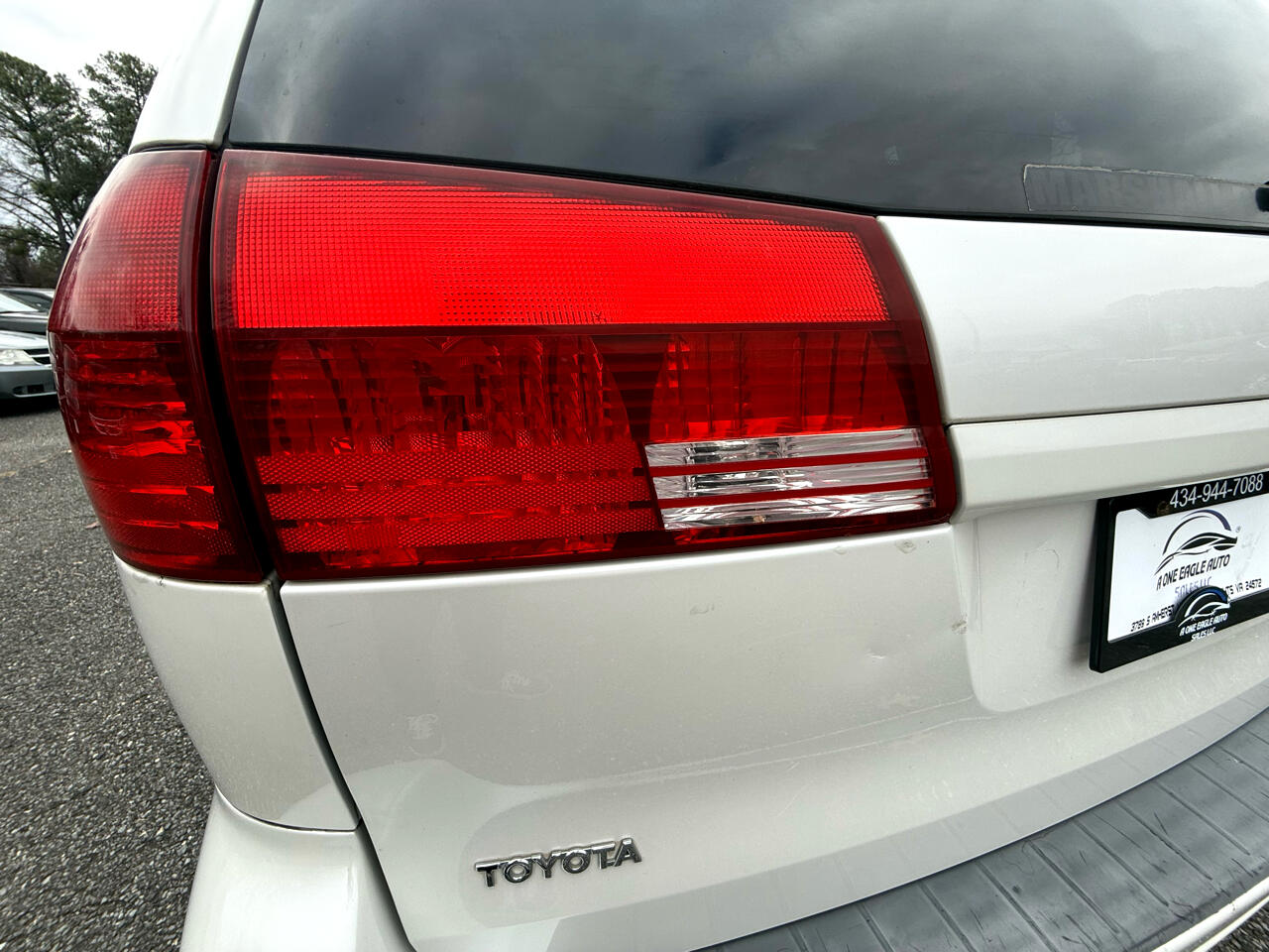 Toyota Sienna XLE 2005