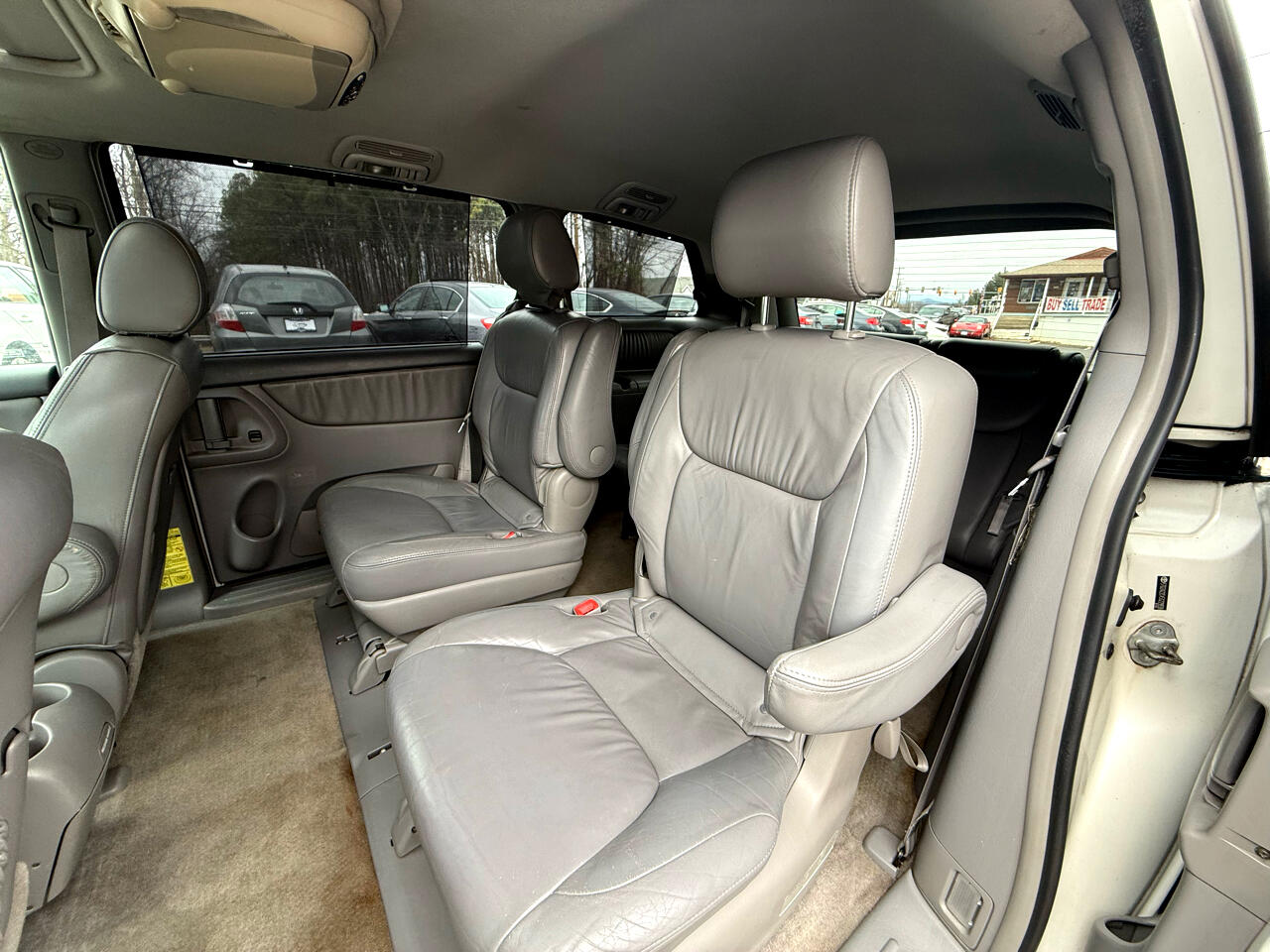 Toyota Sienna XLE 2005
