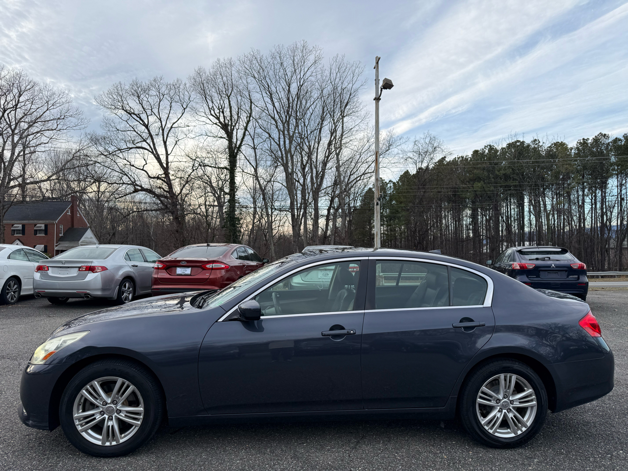 Infiniti G Sedan G37x AWD 2011