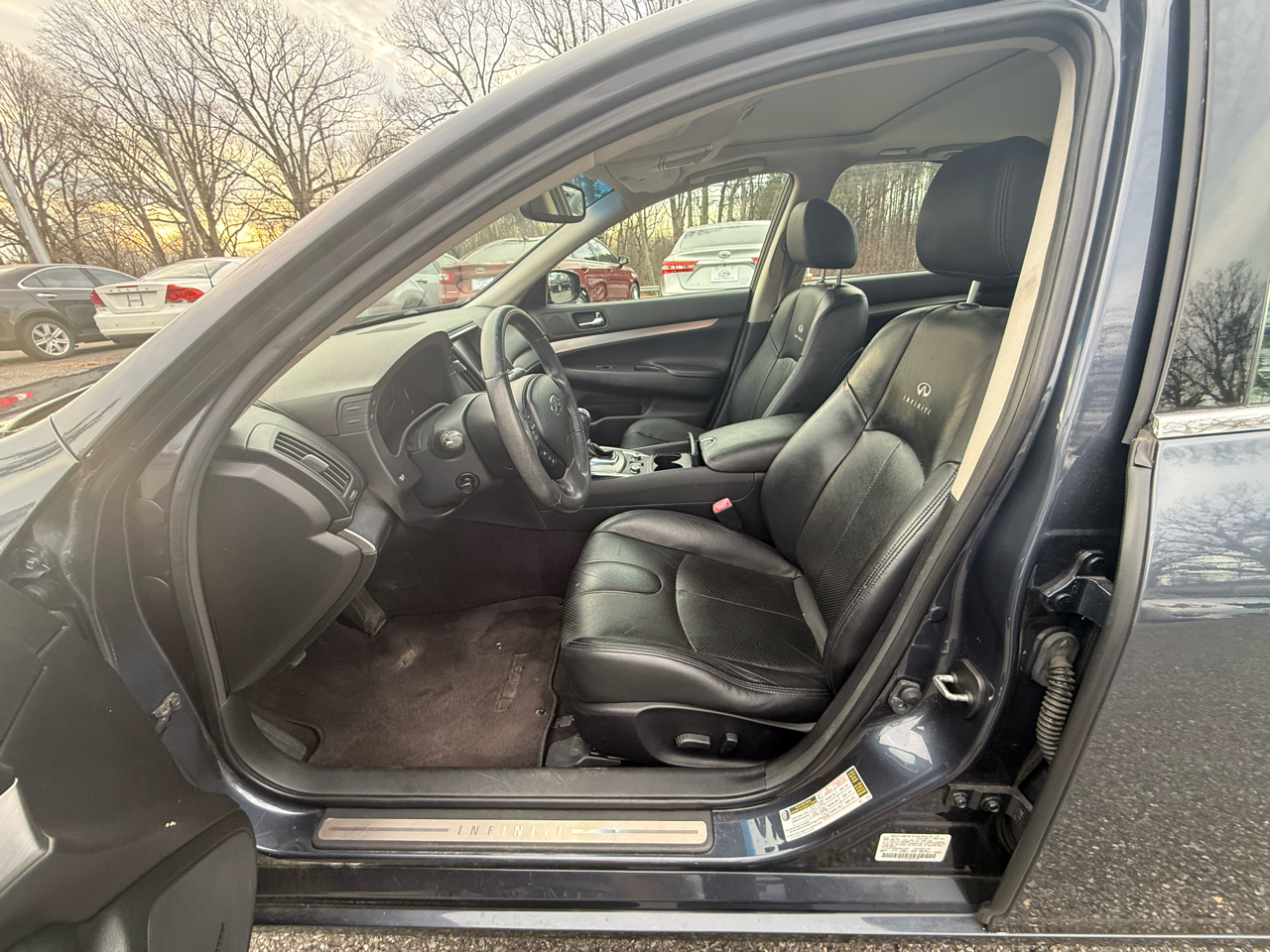 Infiniti G Sedan G37x AWD 2011