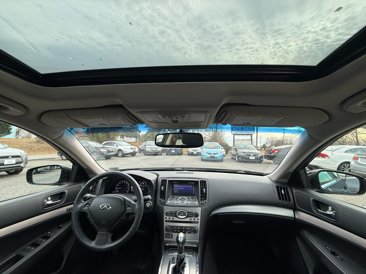 Infiniti G Sedan G37x AWD 2011