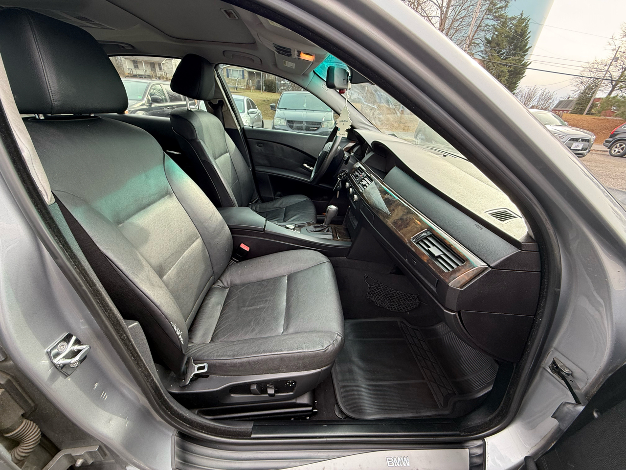 BMW 5-Series 525i 2004