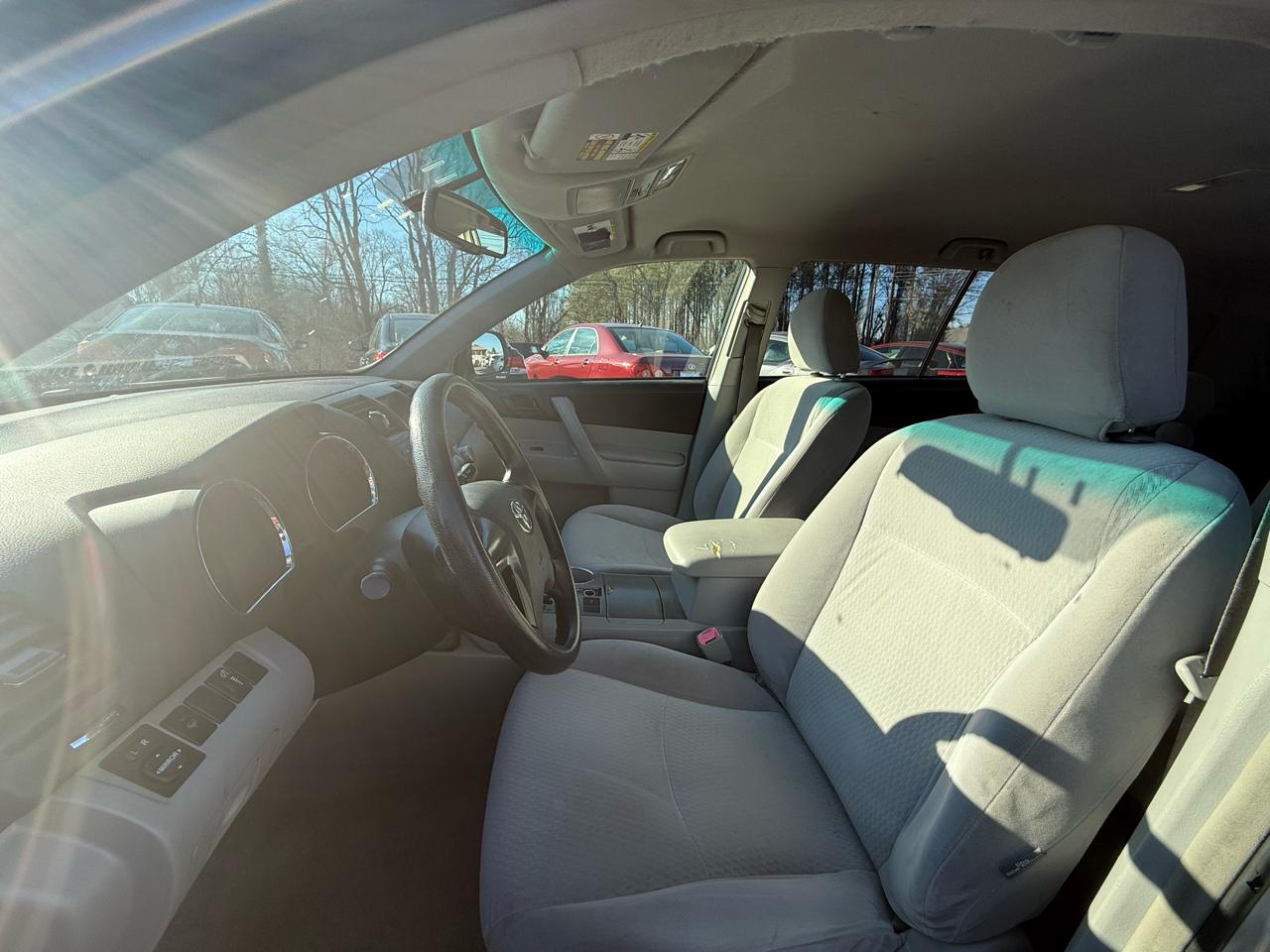 Toyota Highlander Base 2WD 2009