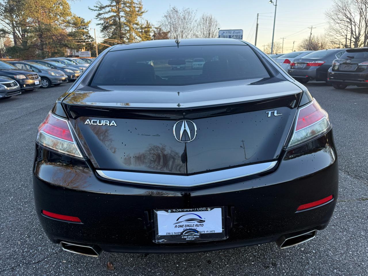 Acura TL 6-Speed AT with Tech Package and 18-In. WP 2012