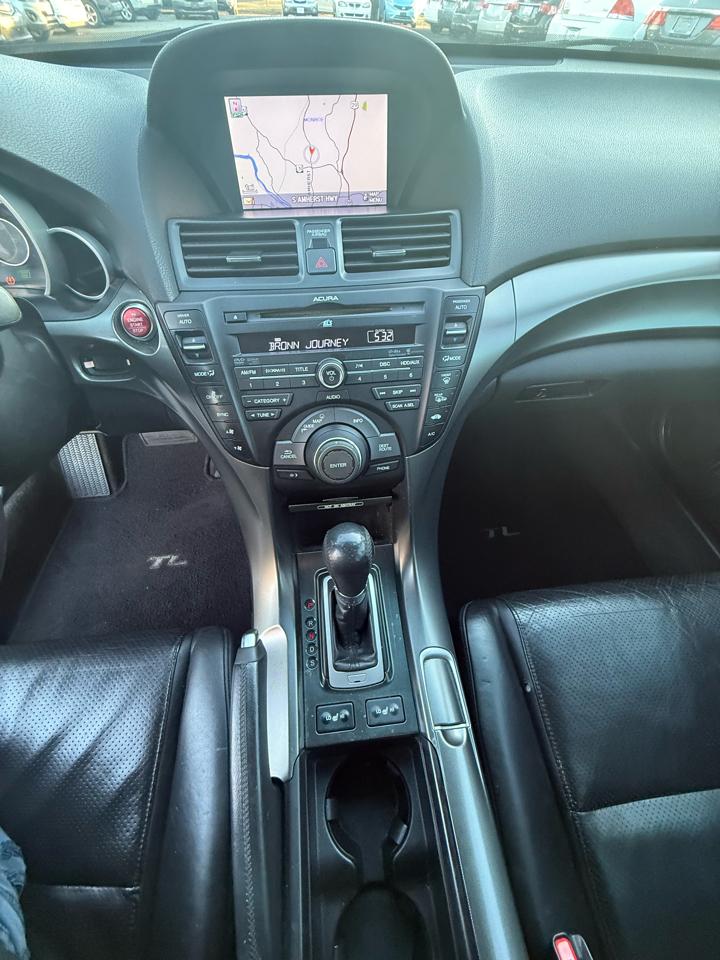 Acura TL 6-Speed AT with Tech Package and 18-In. WP 2012