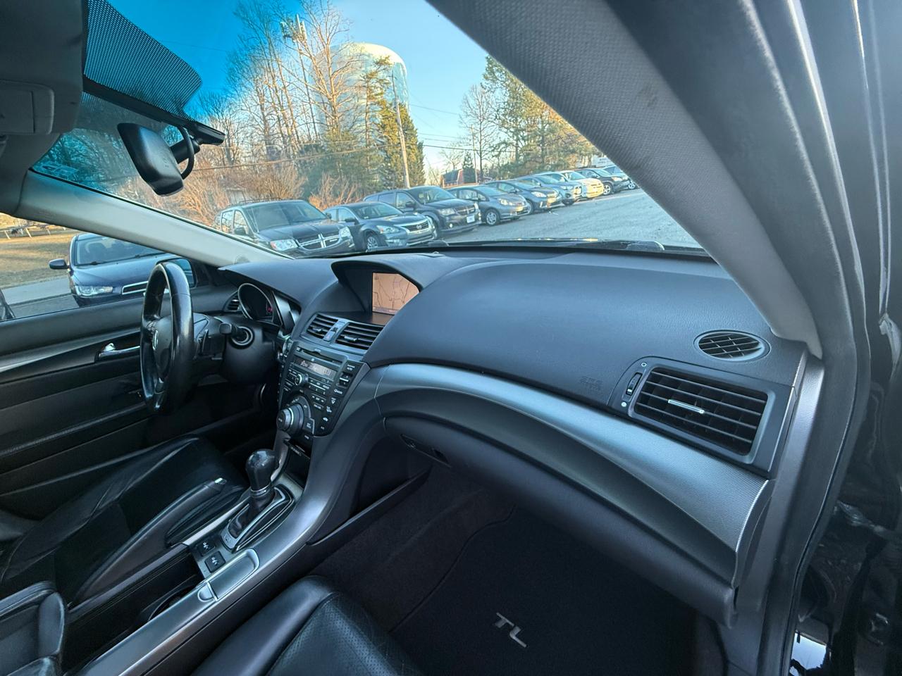 Acura TL 6-Speed AT with Tech Package and 18-In. WP 2012