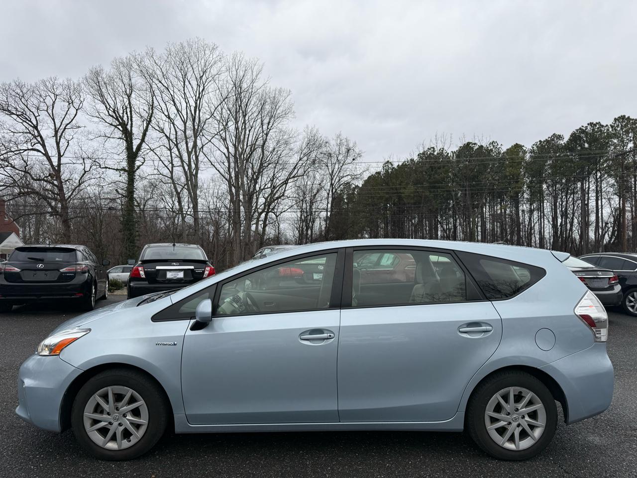 Toyota Prius V Three 2013