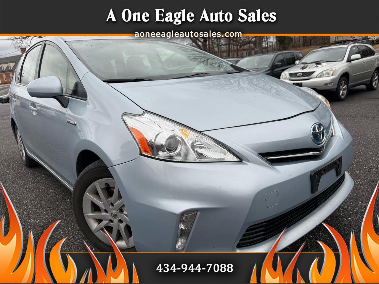 Toyota Prius V Three 2013