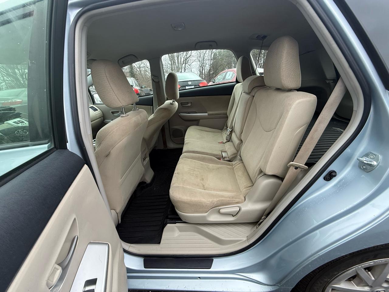 Toyota Prius V Three 2013