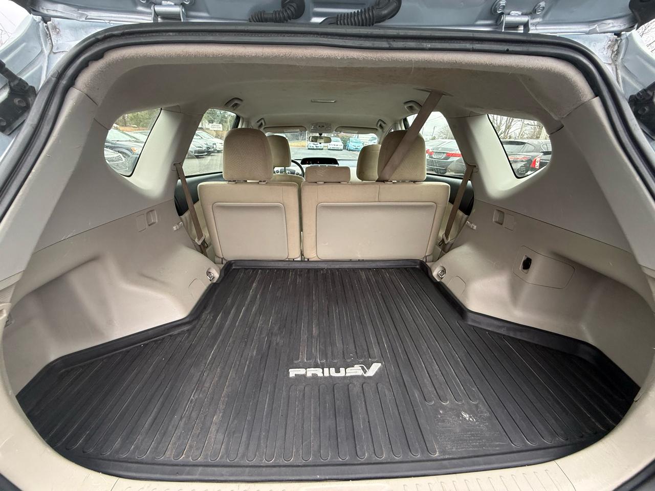 Toyota Prius V Three 2013