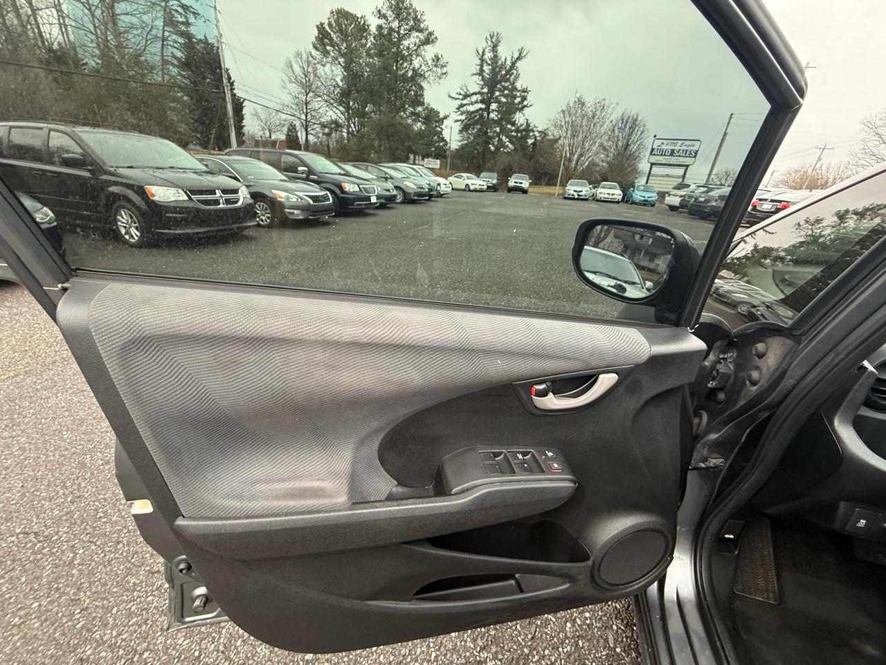 Honda Fit 5-Speed AT 2012