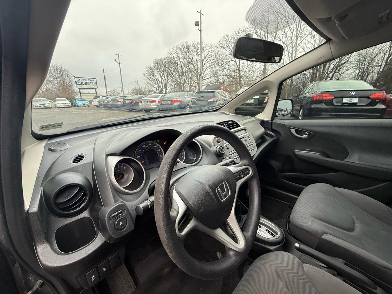 Honda Fit 5-Speed AT 2012