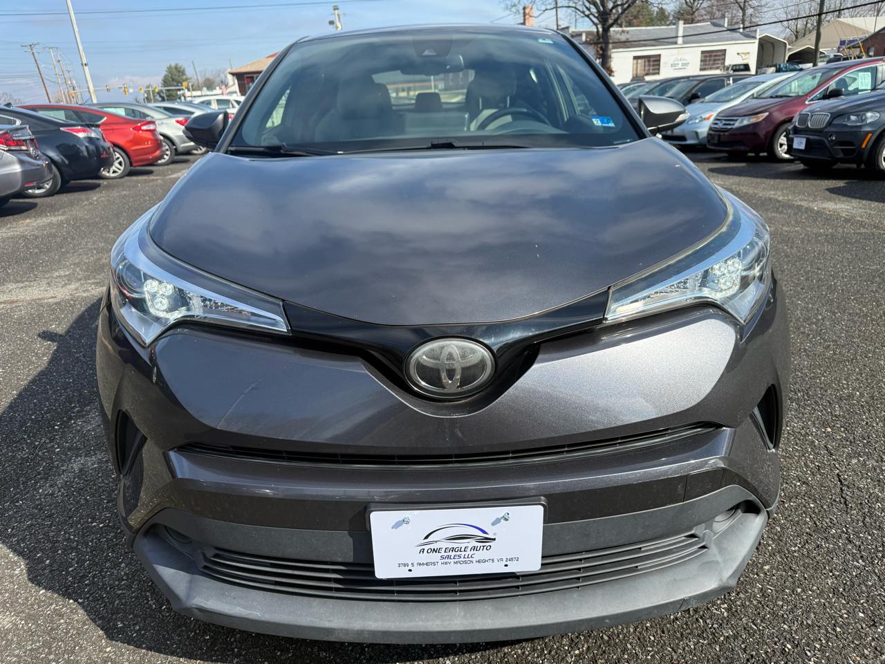 Toyota C-HR XLE 4D SUV 2019