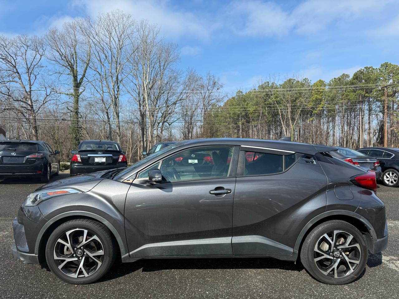 Toyota C-HR XLE 4D SUV 2019