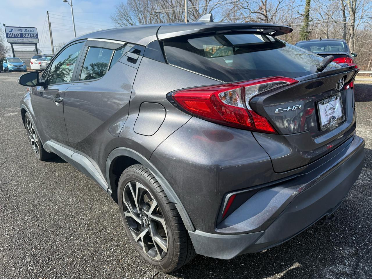Toyota C-HR XLE 4D SUV 2019