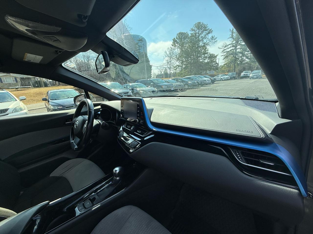 Toyota C-HR XLE 4D SUV 2019