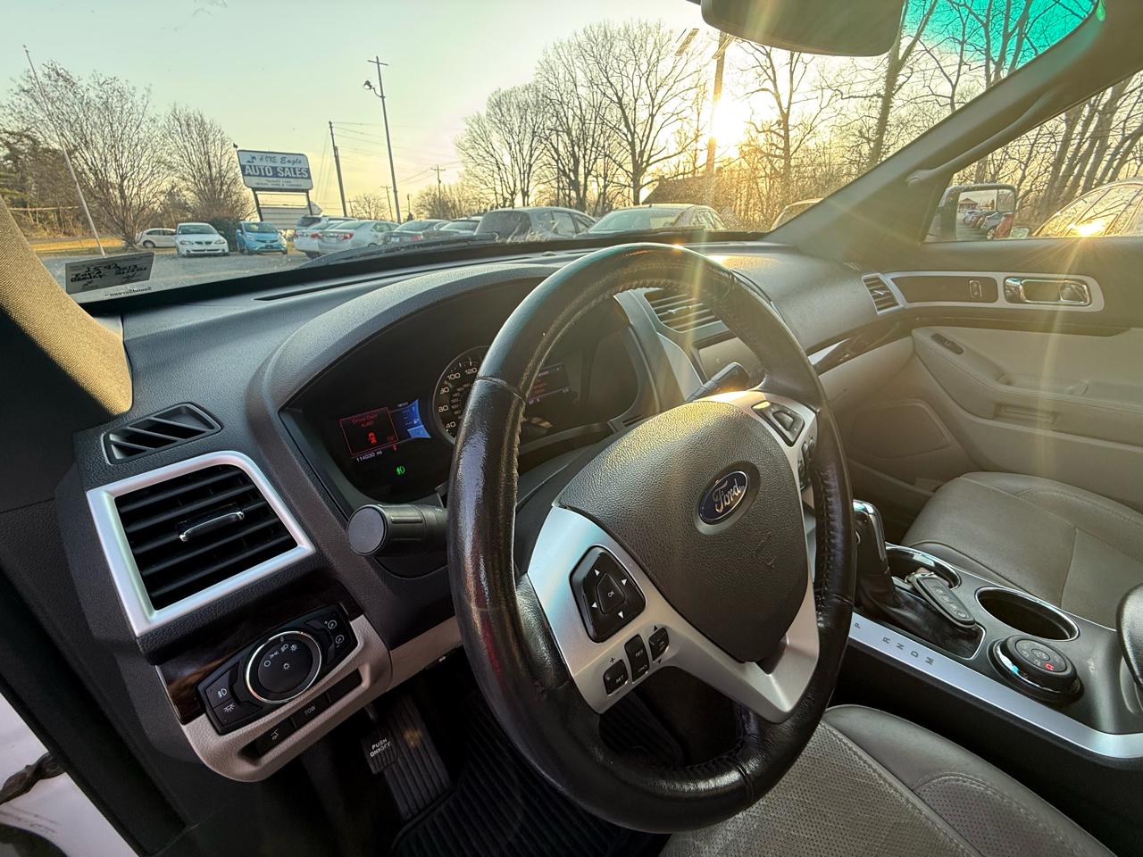 Ford Explorer Limited 4WD 2013