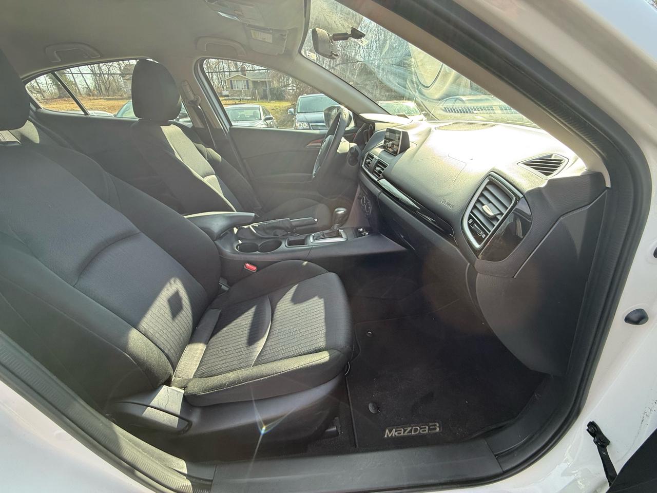 Mazda MAZDA3 i Sport AT 5-Door 2014