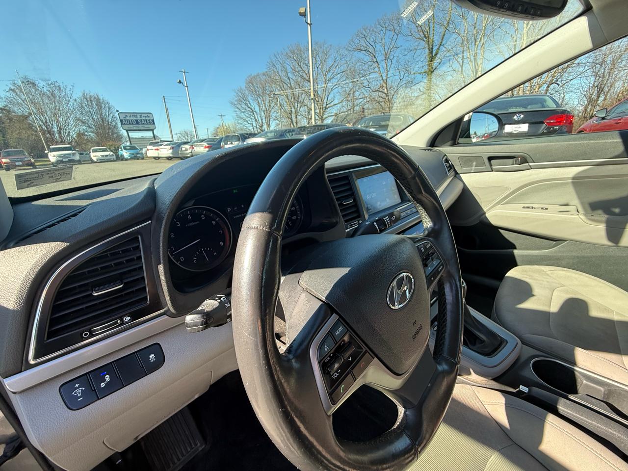 Hyundai Elantra Limited 2018